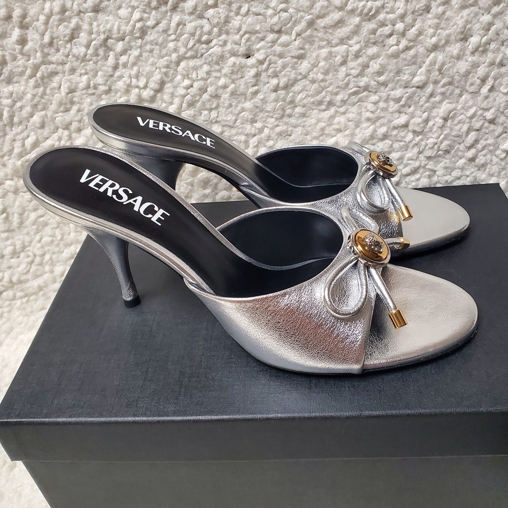 Versace
85MM Leather Mule Heels - Picture 4 of 13